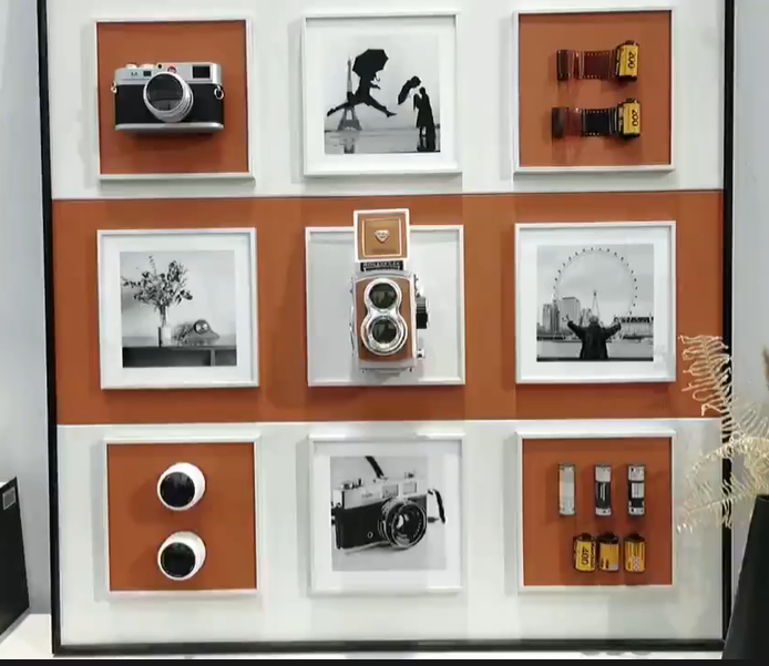 Camera Mural 2